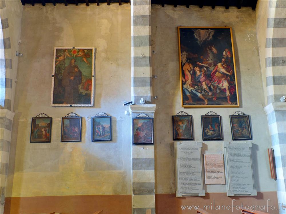 Torno (Como) - Parete interna sinistra della Chiesa di San Giovanni Battista